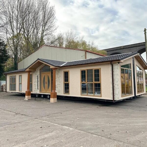 The Houghton House Size 55x22ft